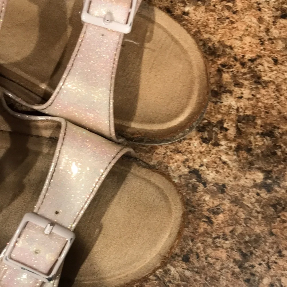 CAT & JACK Girls Reagan Shimmer Footbed Sandals | 11